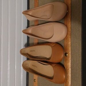 Set of 2 size 8 ballet flats, Merona and okabash.